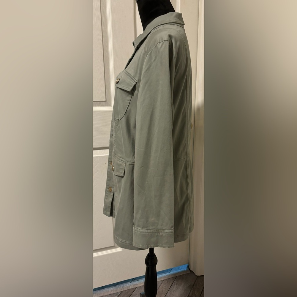 NWT Chico’s Elongated Sateen Utility Jacket Olive Green Military Safari Field - Picture 7 of 12